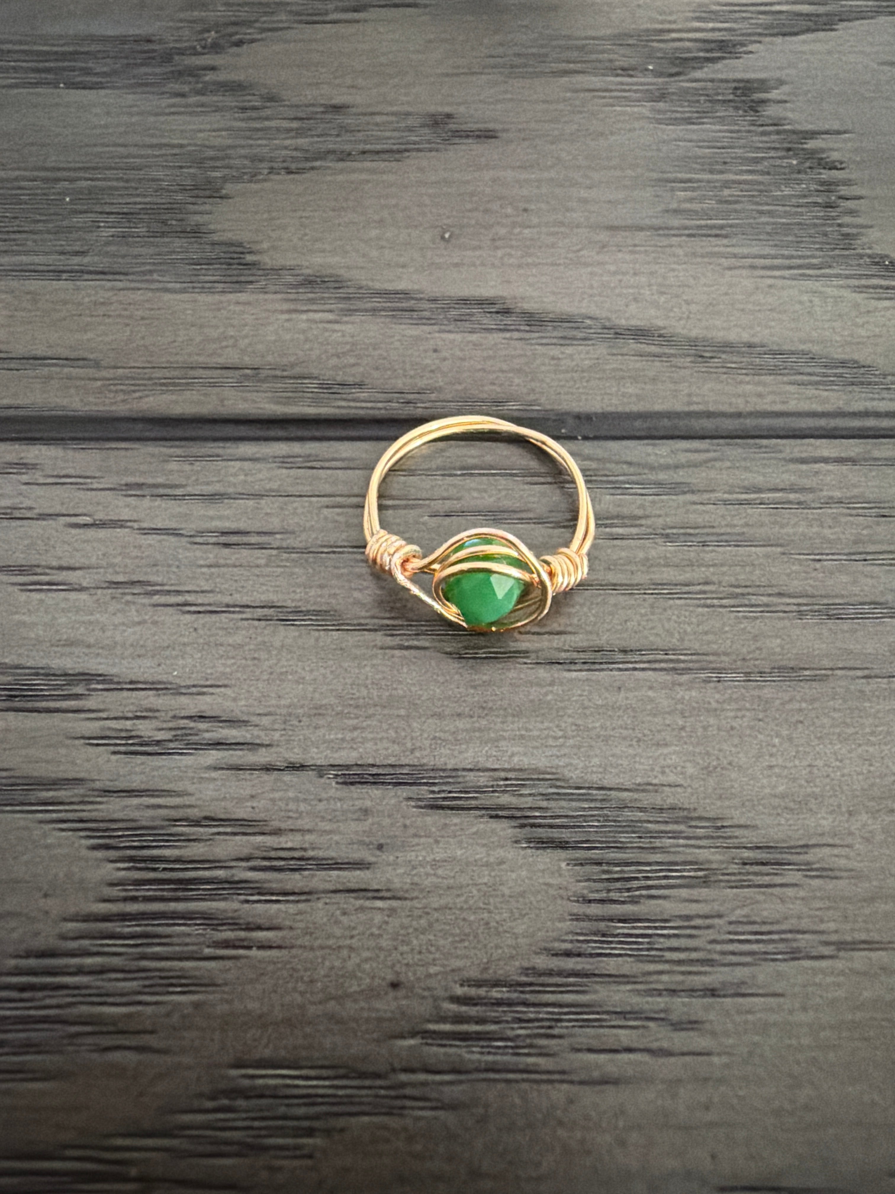 Gold wire ring Size:8