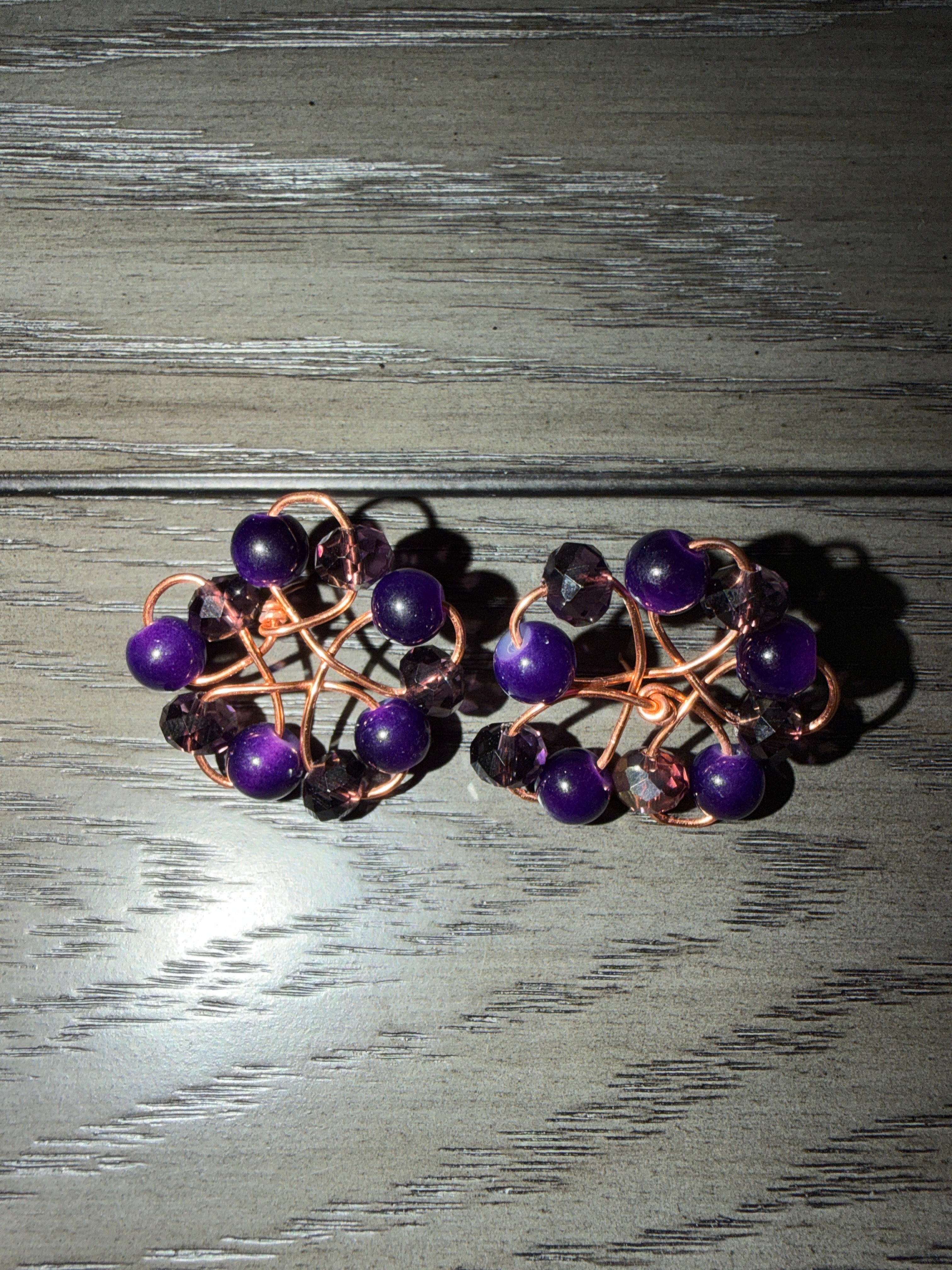 Flower wire earrings