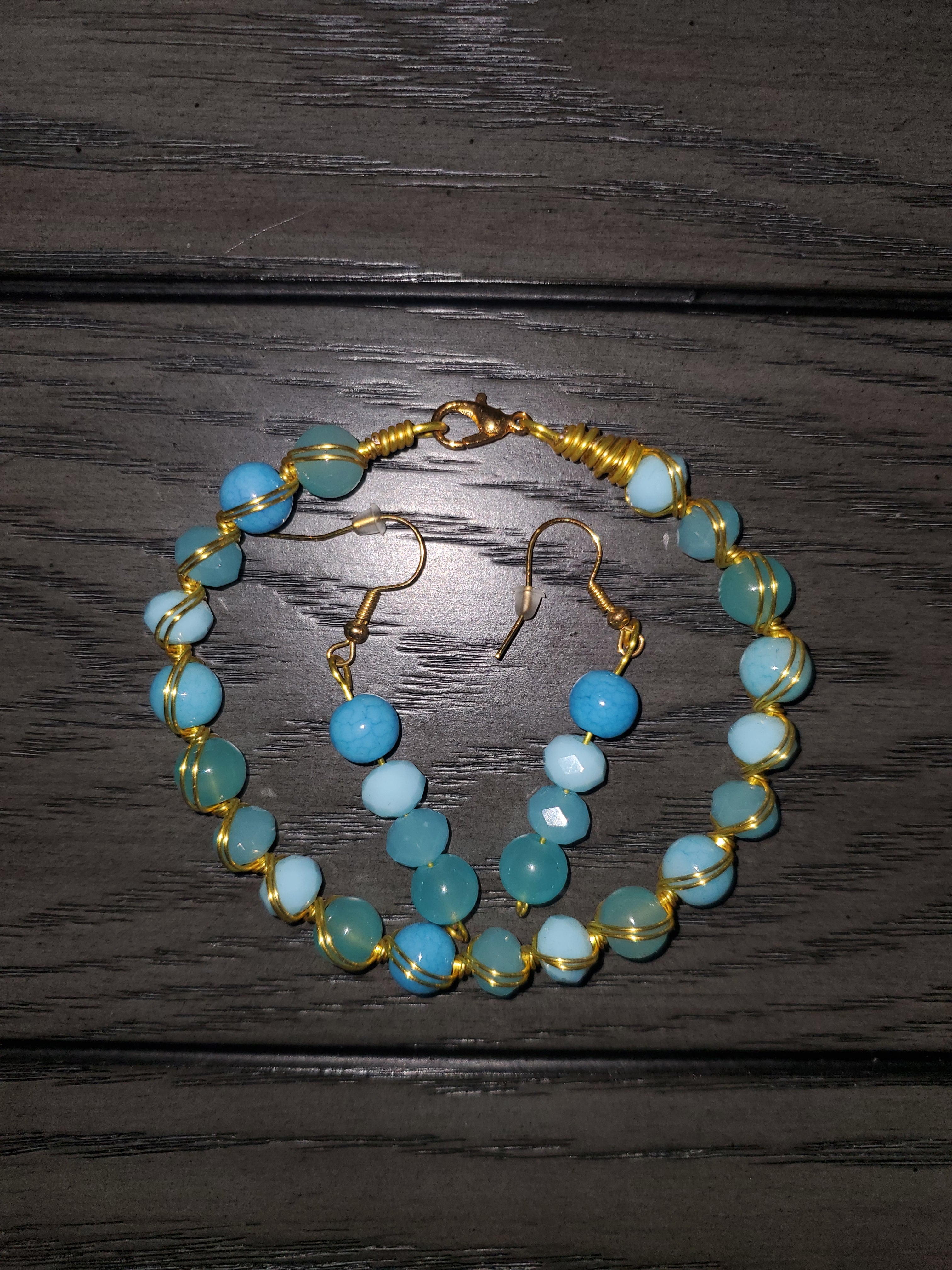 Wire bracelet & earring set